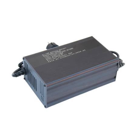Автоматическое зарядное устройство для литий ионных АКБ на 72v с током заряда 15A